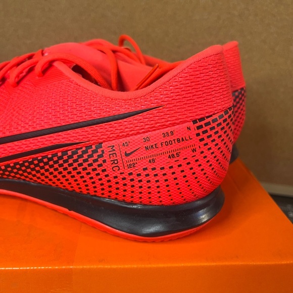 Nike
Vapor 13 Academy ic
Brand new - Picture 6 of 8